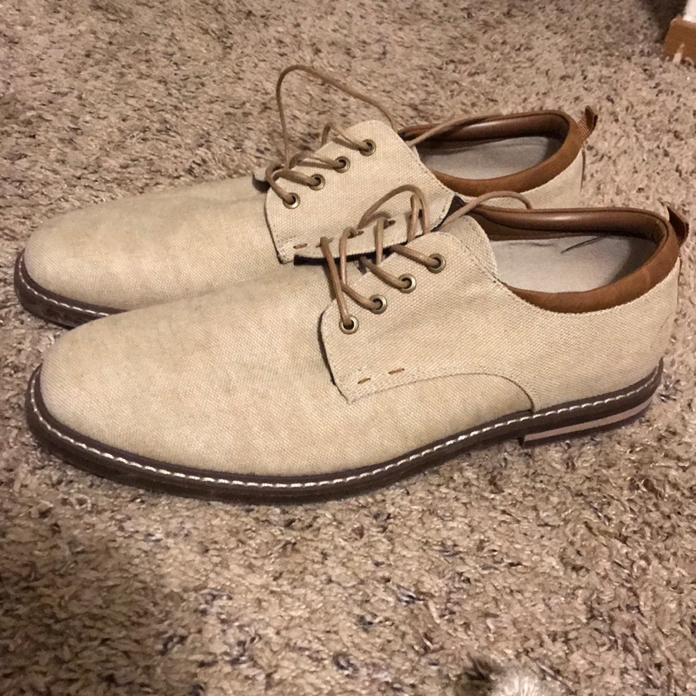 Tan dress shoes